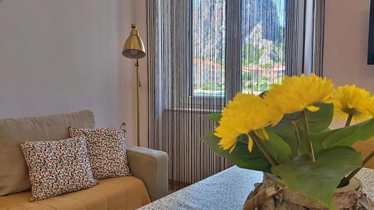 Apartment Mandic Omiš Екстериор снимка