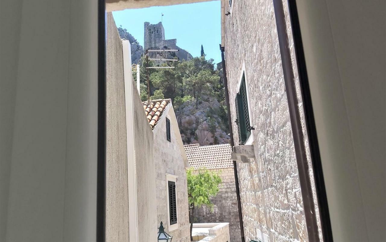 Apartment Mandic Omiš Екстериор снимка