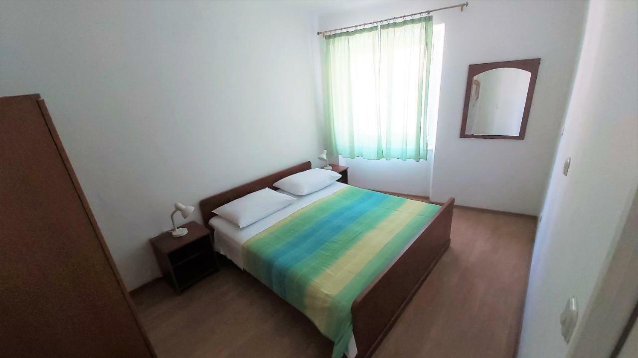Apartment Mandic Omiš Екстериор снимка
