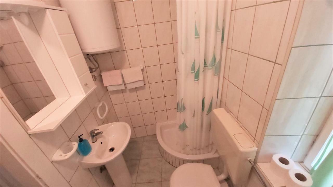 Apartment Mandic Omiš Екстериор снимка